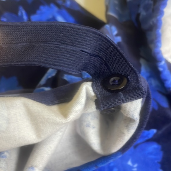New Isaac Mizrahi Blue Floral Print Velvet Stirrup Pants Size 10P Adjustable - Picture 3 of 16